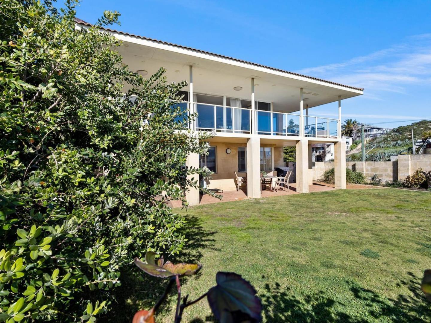 Pet-Friendly Beachfront Family Getaway With Views Villa Mandurah Exterior foto