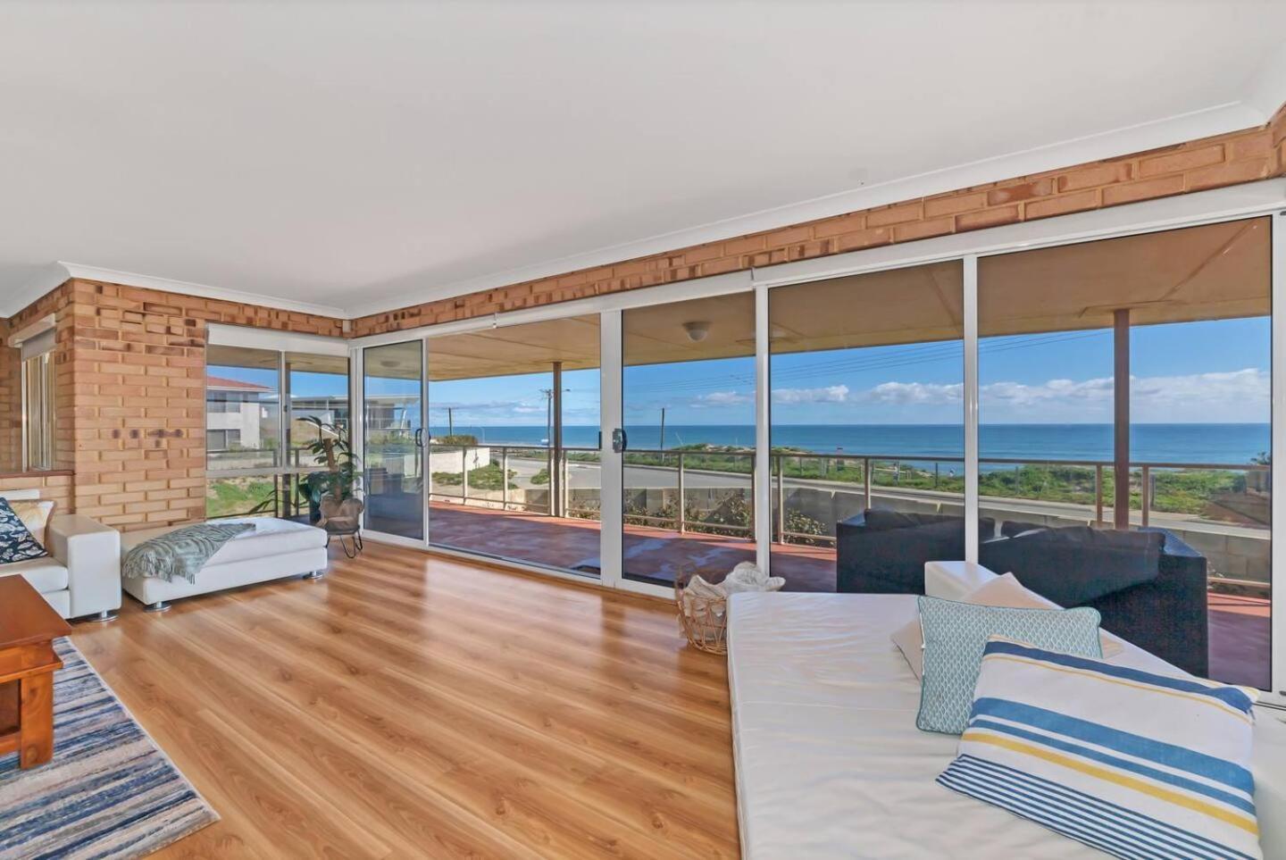 Pet-Friendly Beachfront Family Getaway With Views Villa Mandurah Exterior foto